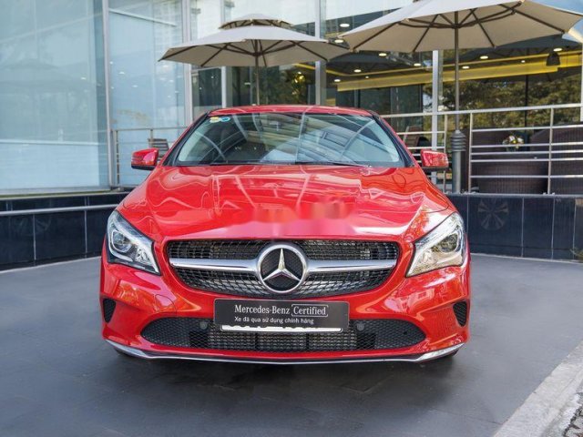 Cần bán xe Mercedes CLA 200 đời 2019, màu đỏ, nhập khẩu nguyên chiếc0