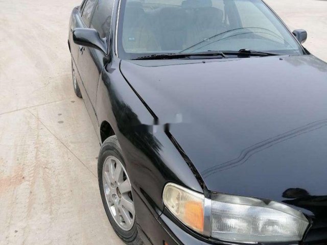 Cần bán gấp Toyota Camry đời 2001, màu đen, nhập khẩu nguyên chiếc