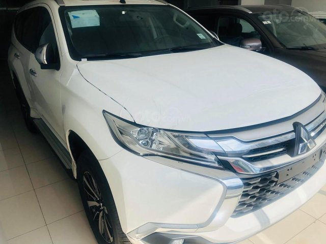 Mitsubishi Pajero Sport máy dầu, số tự động, trả trước 192 triệu lấy xe0