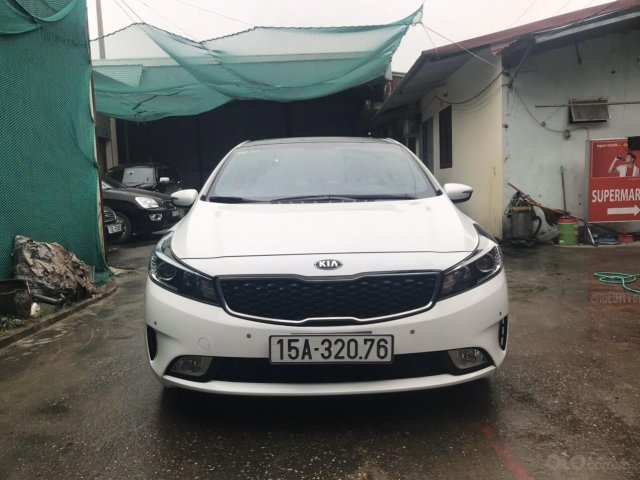 Bán xe Kia Cerato đời 2017, màu trắng chính chủ