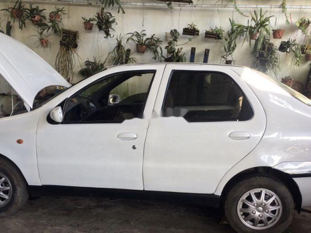 Bán Fiat Siena sản xuất 2001, màu trắng, xe nhập, 50tr0