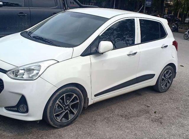 Cần bán Hyundai Grand i10 2017, màu trắng, chính chủ, 368 triệu