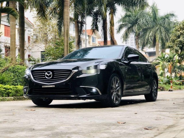 Cần bán lại xe Mazda 6 sản xuất 2018, màu đen0