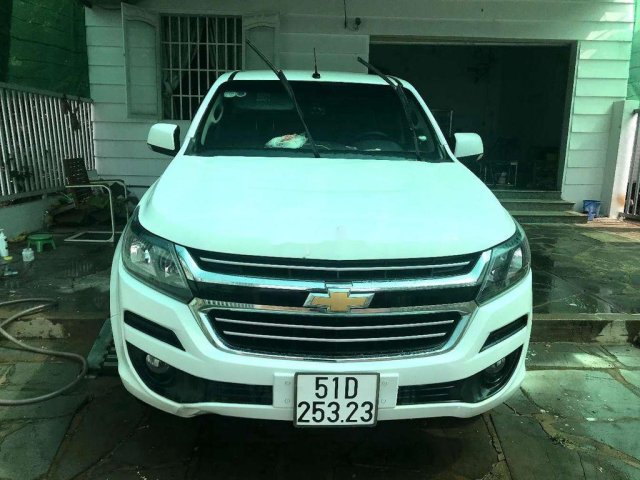 Cần bán Chevrolet Colorado đời 2018, xe nhập, số sàn