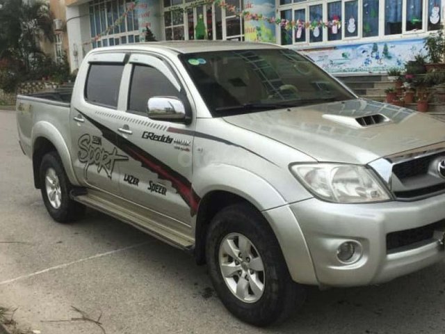 Bán Toyota Hilux đời 2010, nhập khẩu, 367 triệu