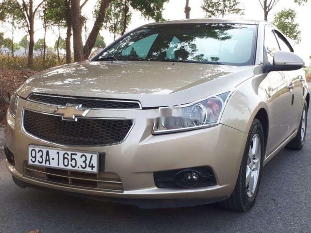 Cần bán gấp Chevrolet Cruze MT năm 2020, màu vàng cát, nhập khẩu số sàn0