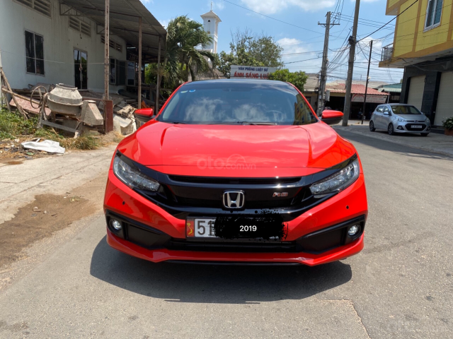 Honda Civic RS 7/2019 quá mới