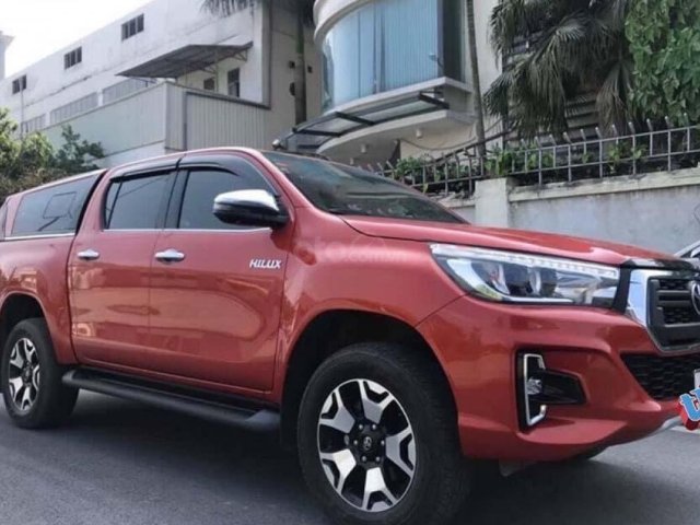 Bán xe Toyota Hilux 2.8G 4x4 AT đời 2018, xe nhập, giá chỉ 775 triệu0
