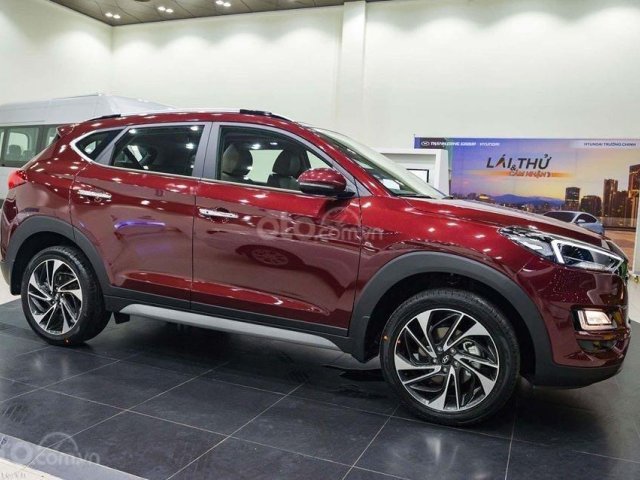 Hyundai Tucson 1.6 Turbo giá siêu khuyến mại