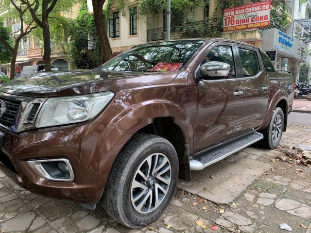 Bán Nissan Navara sản xuất năm 2016, màu nâu, nhập khẩu, số sàn0