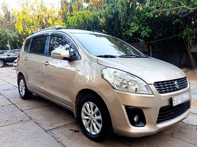 Bán Suzuki Ertiga đời 2016, màu bạc, nhập khẩu 