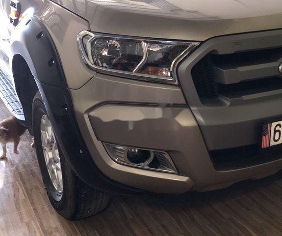 Bán xe Ford Ranger đời 2017, màu xám, nhập khẩu nguyên chiếc giá cạnh tranh0