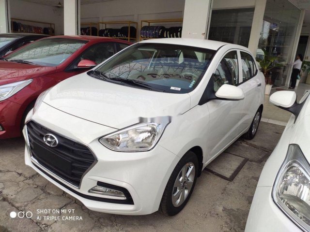 Cần bán Hyundai Grand i10 đời 2020, màu trắng, nhập khẩu nguyên chiếc, giá 330tr