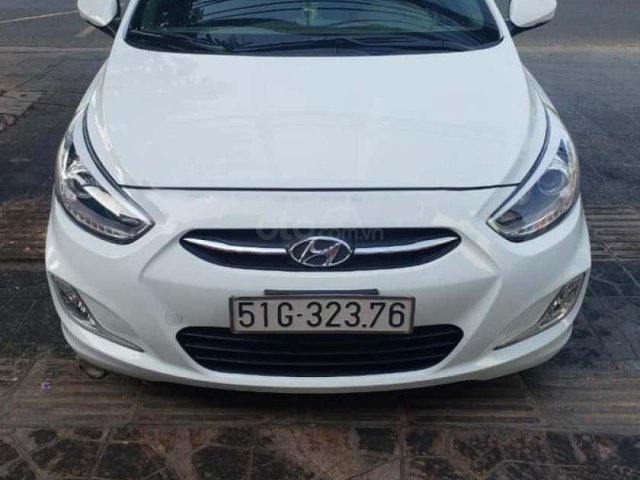 Bán Hyundai Accent 1.4 MT đời 2016, màu trắng, xe nhập số sàn, giá tốt