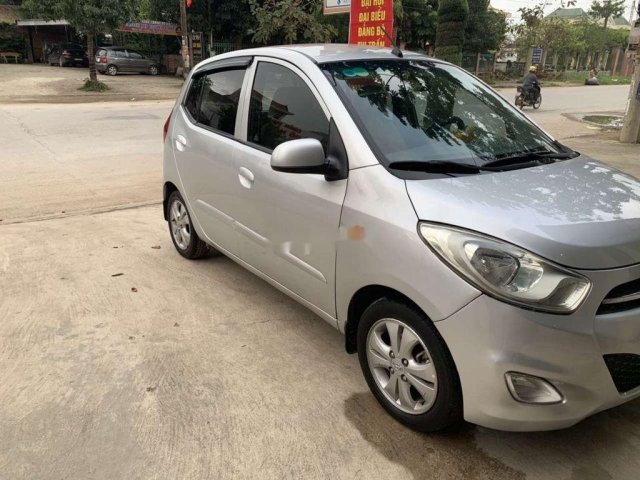 Bán ô tô Hyundai Grand i10 2013, màu bạc, nhập khẩu nguyên chiếc