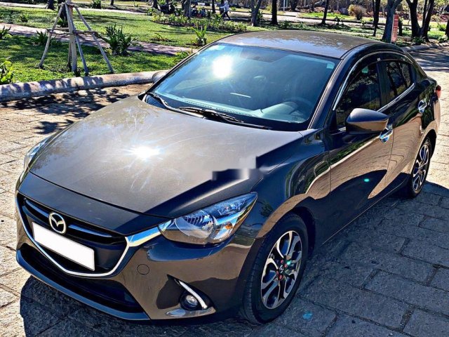 Bán Mazda 2 sản xuất năm 2017, màu nâu chính chủ, giá tốt0