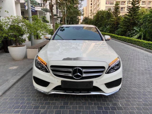 Cần bán lại xe Mercedes C300 AMG 2017