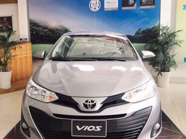 Cần bán xe Toyota Vios đời 2020, màu bạc, giá cạnh tranh