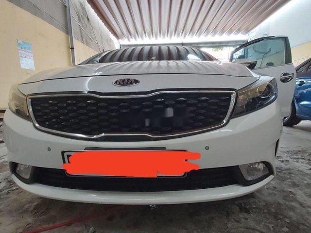 Xe Kia Cerato sản xuất năm 2017, màu trắng, nhập khẩu, chính chủ