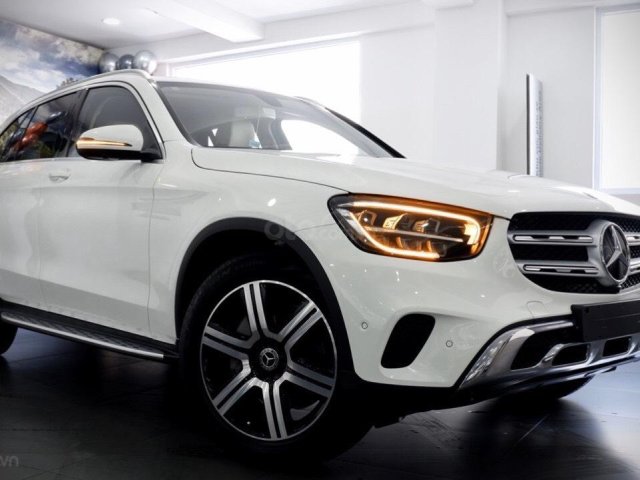 Xe SUV Mercedes-Benz GLC 200 4Matic 2020, thông số kỹ thuật, giá lăn bánh tháng 01/20210