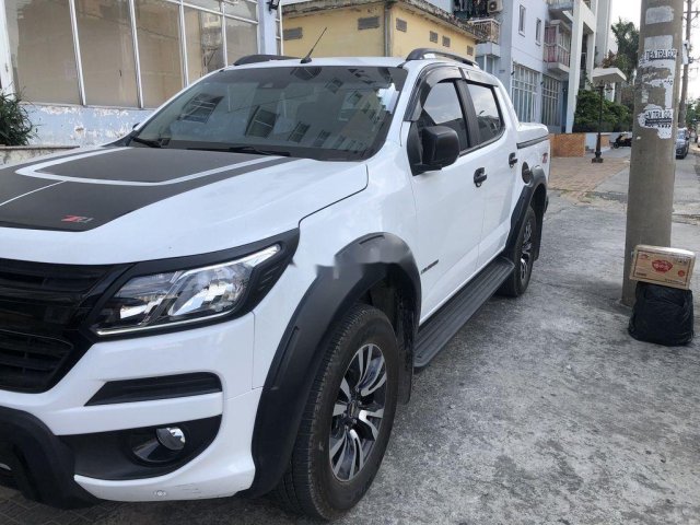 Xe Chevrolet Colorado 4x4AT đời 2018, màu trắng số tự động0