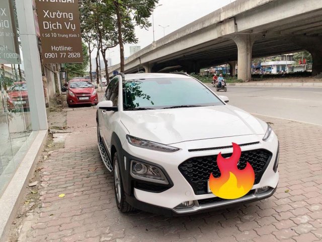 Bán xe Hyundai Kona sản xuất năm 2019, màu trắng chính chủ