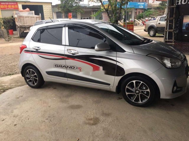 Cần bán xe Hyundai Grand i10 đời 2019, số tự động, máy xăng