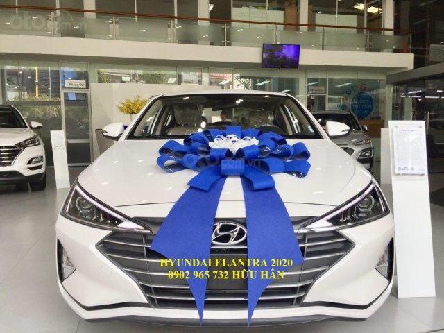 Hyundai Elantra Đà Nẵng giá tốt, hỗ trợ vay vốn - đăng kí, giao xe tận nhà