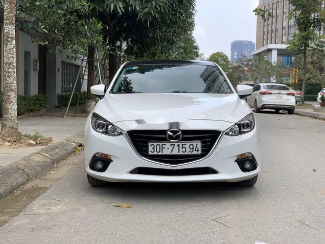 Bán Mazda 3 đời 2016, màu trắng, 555 triệu0