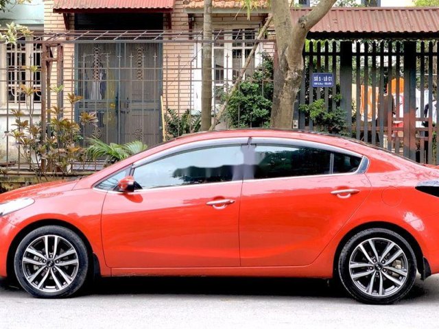 Cần bán gấp Kia Cerato 1.6AT sản xuất năm 2016, màu đỏ, giá 545tr