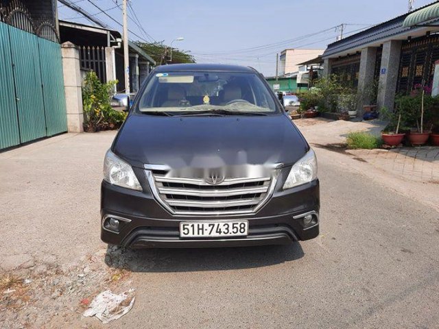 Bán Toyota Innova sản xuất 2011, màu xám, chính chủ0