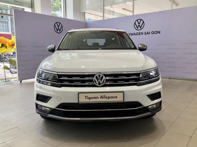 Tiguan Allspace SUV 7 chỗ, giảm 120% trước bạ, xe giao ngay