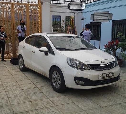 Cần bán xe Kia Rio AT năm 2012, màu trắng, nhập khẩu số tự động0