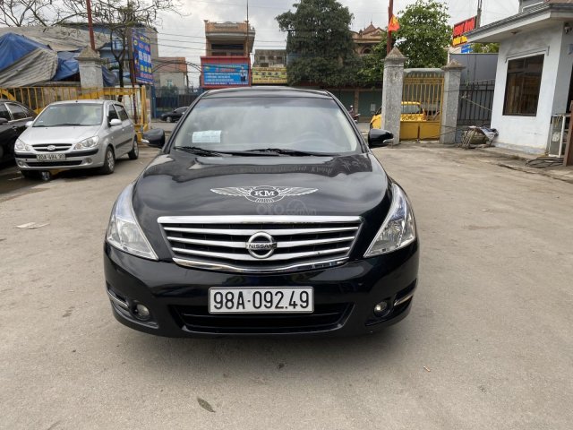 Cần bán Nissan Teana năm sản xuất 2010, màu đen, nhập khẩu nguyên chiếc 