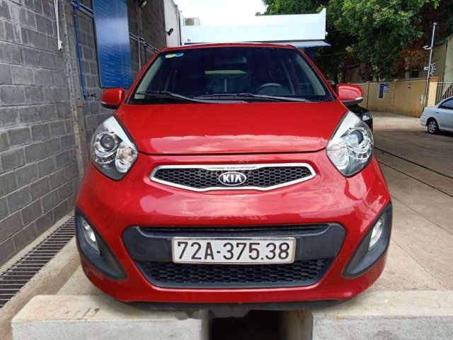 Cần bán lại xe Kia Picanto sản xuất năm 2014, màu đỏ0