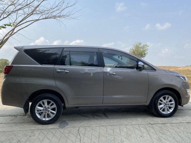 Bán xe Toyota Innova đời 20170