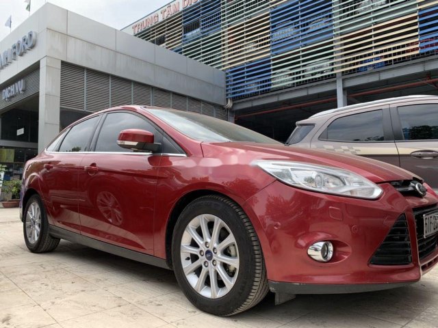 Bán Ford Focus Titanium đời 2015, màu đỏ, 475tr0