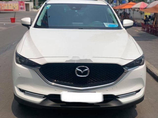 Cần bán gấp Mazda CX 5 đời 2018, màu trắng0