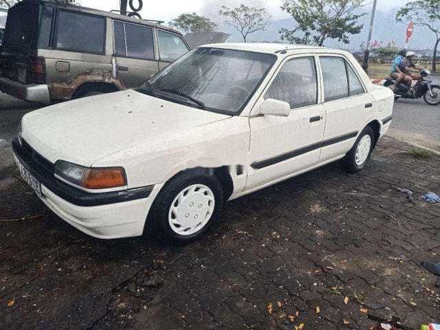 Cần bán xe Mazda 323 1996