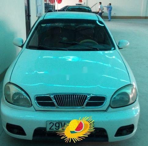 Cần bán xe Daewoo Lanos đời 2005, màu trắng, 75tr