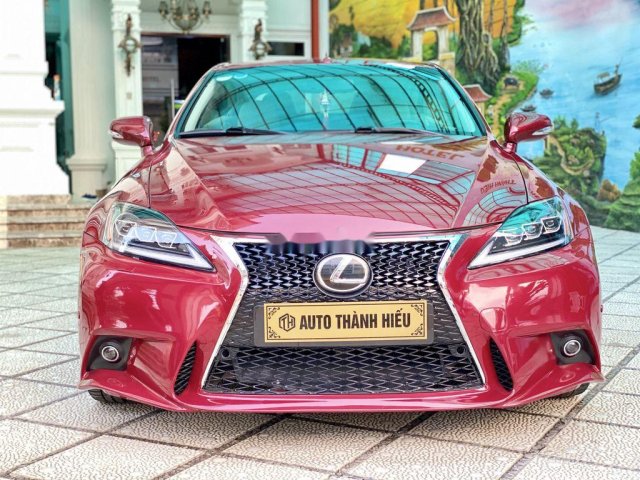 Cần bán gấp Lexus IS 2010, màu đỏ, nhập khẩu nguyên chiếc