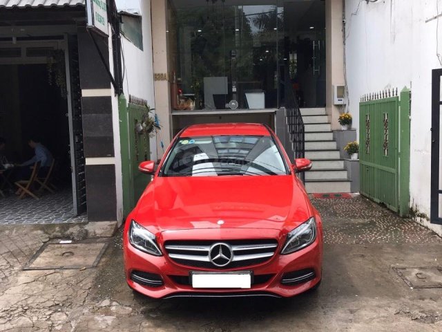 Bán nhanh Mercedes C200, mới 90% giá mềm0