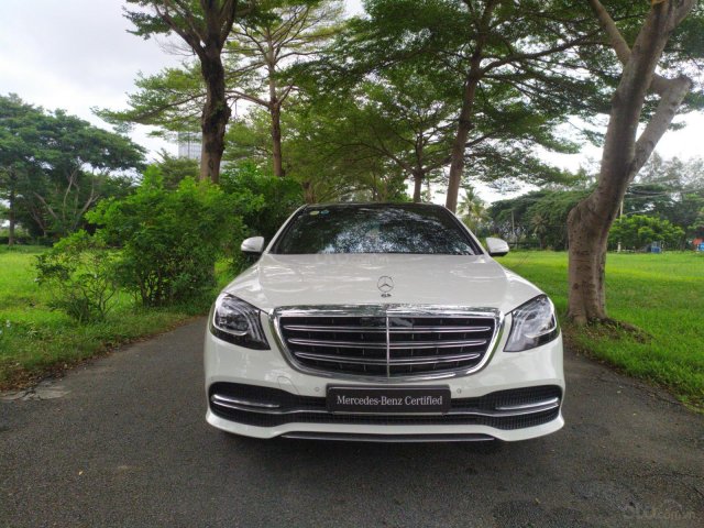 Giá siêu hấp dẫn, xe Mercedes S450 trắng siêu lướt chính hãng - đăng ký 2019