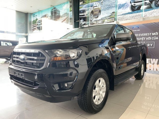 Ranger XLS 2020 số sàn, trả trước 168tr giao xe ngay