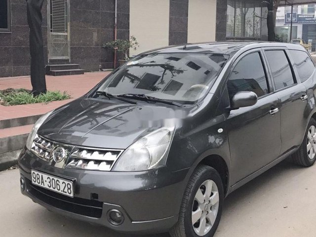 Cần bán xe Nissan Grand livina 2011, màu xám, xe nhập0