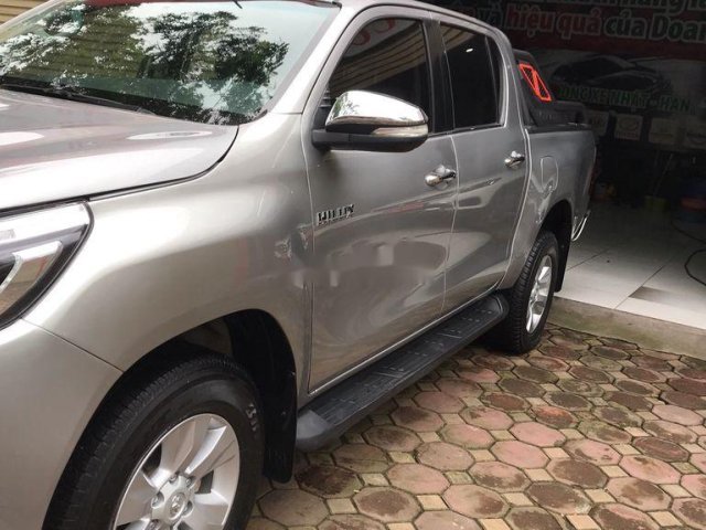 Cần bán lại xe Toyota Hilux 3.0 AT sản xuất năm 2016, 590 triệu