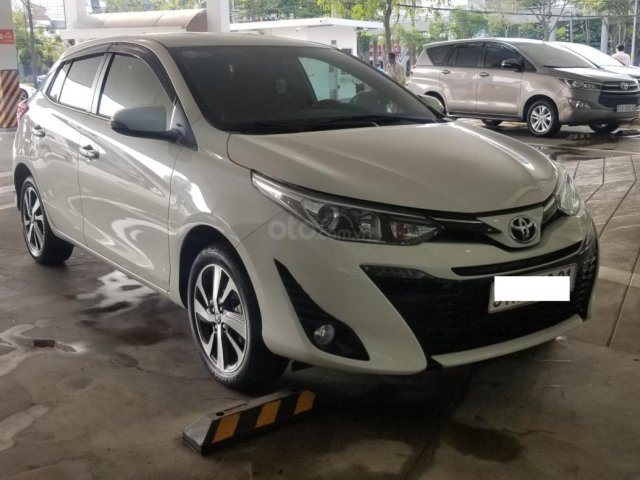 Cần thanh lý Toyota Yaris 1.5G CVT 2019, trắng, 3.700km TpHCM giá tốt