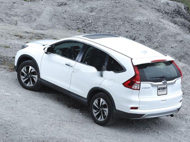 Cần bán gấp Honda CR V đời 2015, màu trắng