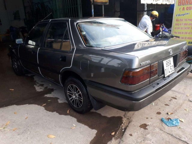 Cần bán Honda Accord đời 1987, màu xám