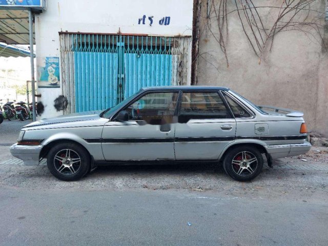 Bán Toyota Corolla 1984, màu bạc, xe nhập, giá chỉ 36.5 triệu0